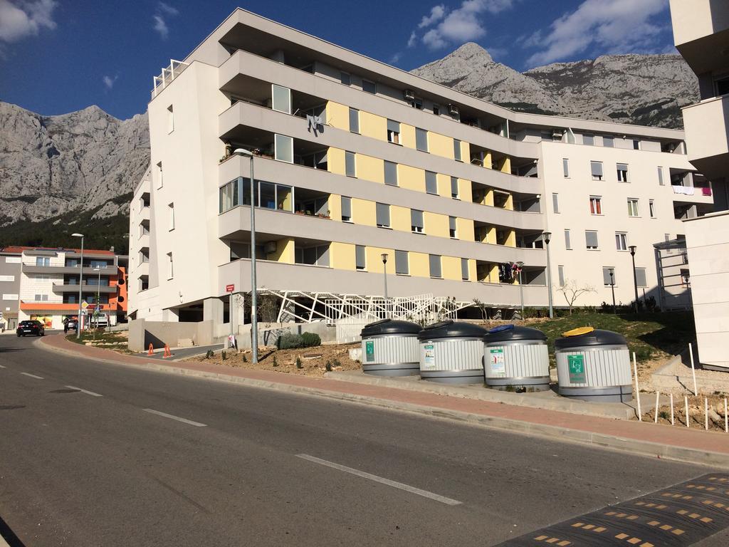 Antonijas Sunny Apartment Макарска Екстериор снимка